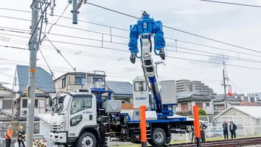 多機能鉄道重機：高所作業の未来はロボットに委ねられる？鉄道業界に革命を呼ぶとは!!?