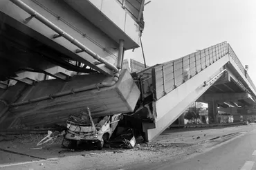 阪神・淡路大震災から28年 - 道路交通は変わったのか？阪神・淡路大震災から28年とは!!?