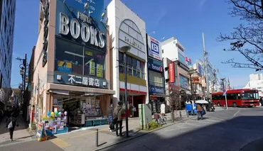 交番代わり」だった駅前の書店創業年、日に閉店へ（朝日新聞）