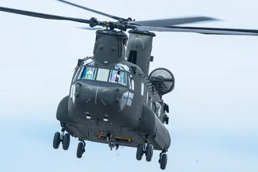 CH-47 チヌーク最新モデル：陸上自衛隊導入と能力検証？CH-47チヌークの最新技術とは!?