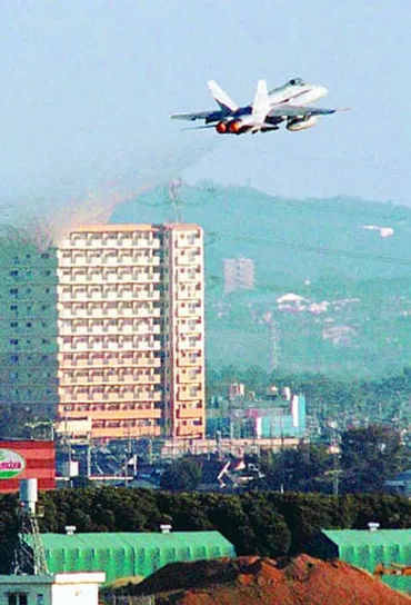 神奈川・厚木基地爆音が胸押しつぶすきょうにも米軍最新鋭機追加配備