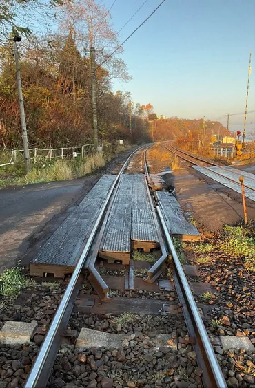 貨物列車の脱線、レール腐食が原因か北海道、点検で把握できず写真特集