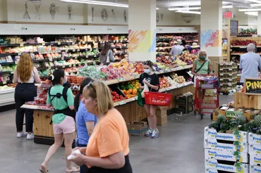 焦点:米市場に忍び寄るスタグフレーション懸念、貿易戦争や関税が影