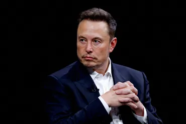 マスク氏、テスラで%以上の議決権望むAIなど推進で