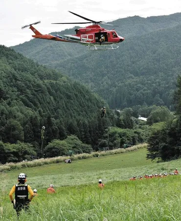 スキー場でヘリ使い合同救助訓練松本広域消防局と県消防防災航空隊:中日新聞