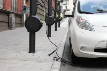 ノースボルト破綻で迫られる戦略の見直し(年月日)