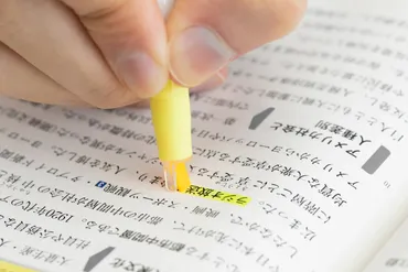 なぜこんなに真っすぐきれいに線が引けるのか。が年かけて開発した蛍光ペン「キレーナ」の秘密男のこだわりグッズ