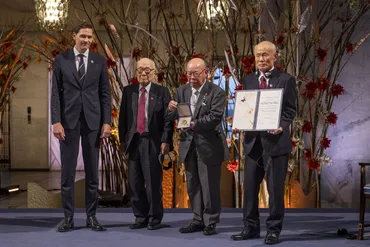 ノーベル平和賞に日本被団協代表委員の田中熙巳さん「核兵器も戦争もない世界を」:朝日新聞