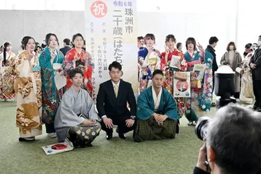 能登の被災地、年遅れの「二十歳の集い」晴れ着姿で感謝と決意石川県能登半島地震:朝日新聞