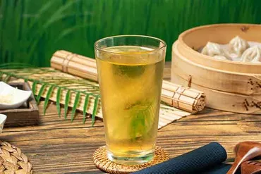 消費者調査データ無糖茶(年月版)全項目首位の「お~いお茶」、激しい位争い