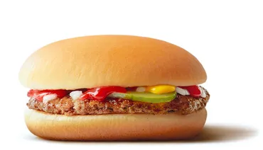 マクドナルド、「ハンバーガー」など値上げ日から:朝日新聞