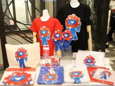 あべのハルカス近鉄本店で大阪・関西万博公式キャラ「ミャクミャク」のグッズ販売(ニュース地図)