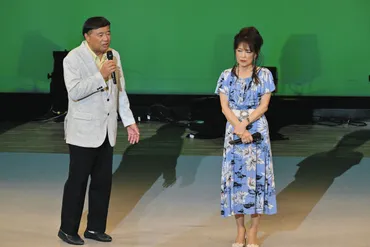 夢グループ、周年公演、アンコールで石田重廣社長&保科有里のコンビが登場、橋幸夫は゛生涯現役゛宣言も:中日スポーツ・東京中日スポーツ