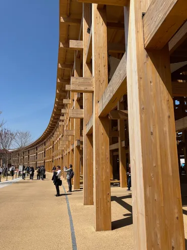 大阪・関西万博］世界最大の木造建築、全周約の大屋根リングからレポートするの見どころ