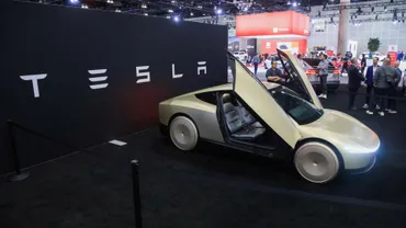 マスク氏、6月までにロボタクシー実現可能? 試験走行実績乏しいテスラ、はるか先行くグーグル系ウェイモ(小久保重信)