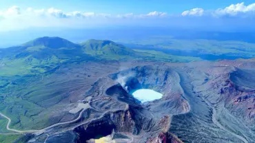 阿蘇山の火山活動、監視カメラの最新情報と安全対策？阿蘇山、最新監視システムで安全・安心な観光へ