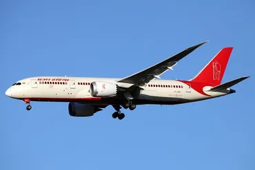 悲劇の映像「エア・インディア機墜落事故」一体何が? 事故機の型式は「墜落ゼロ」いまわかっていること(乗りものニュース)