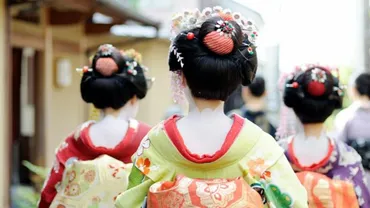 京都市民が嘆く｢舞妓パパラッチ｣の悪行三昧 観光客は舞妓にとって｢危険な存在｣でもある 