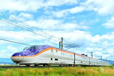 山形新幹線E8系、進化は止まらない？デザイン、速度、そして課題とは？山形新幹線E8系の全貌：デザイン、運行、そして未来