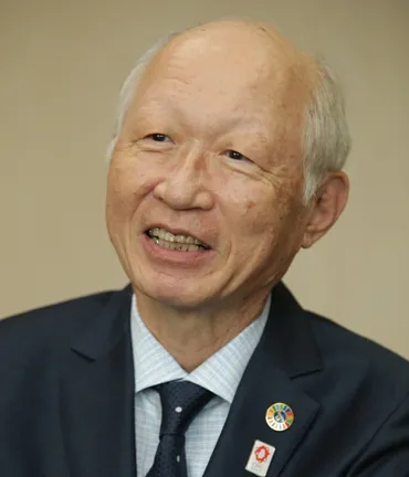 阪急阪神HD角和夫氏：経営手腕と宝塚歌劇団問題、その功績と晩年とは？角和夫氏、その経営者人生を振り返る。阪急阪神HD会長、宝塚歌劇団理事長としての功績と問題点