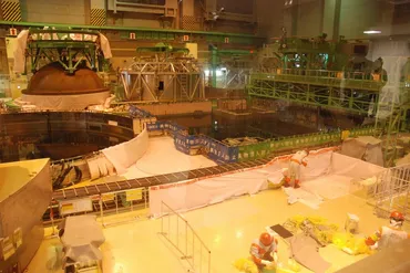 東電、柏崎刈羽原発6号機で核燃料装着を開始 2週間で完了見通し 