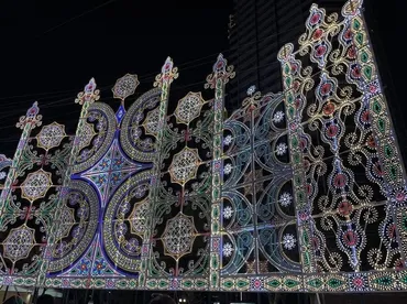 神戸ルミナリエ】震災30年の2025年は、東遊園地、旧外国人居留地、メリケンパークで
