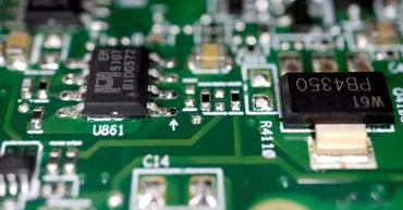 ＡＩ・半導体強化へ公的支援、経済対策で10兆円超の新枠組み＝政府筋 