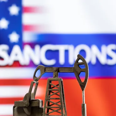 米、約30カ国の船舶管理会社を調査 ロシア産原油価格上限巡り 