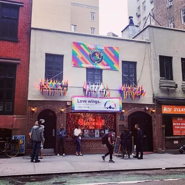 LGBTの一大イベント「プライド」に300万人が集結！ カラフルに彩られたNYの街 