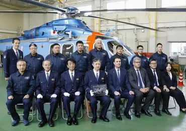 伊製造ヘリで救助1000人 企業、県警航空隊に記念品 富山 ／富山 