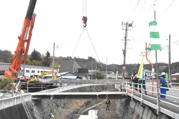 内郷の「勝手橋」撤去開始 ５月末までに宮川の４カ所で ２３年９月の氾濫踏まえ 