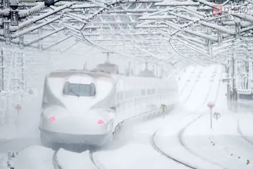 新幹線、雪との闘い：安全運行への挑戦？東海道新幹線、東北新幹線、雪害対策