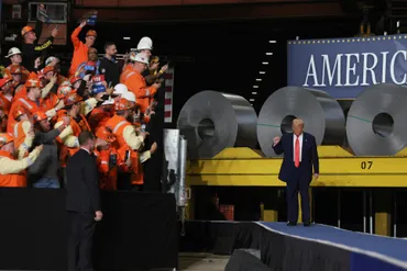 鉄鋼関税引き上げは？トランプ再選で激化？揺れる世界貿易、影響と課題を徹底解説！鉄鋼関税再強化と世界への影響：トランプ氏の政策と日本への波紋