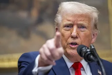 カナダ、メキシコに２５％関税発動 中国には１０％上乗せ、「貿易戦争」の懸念―トランプ米大統領：時事ドットコム