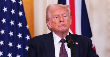 トランプ氏、加・メキシコ関税4月2日まで猶予 貿易協定対象品 