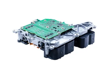 デンソー、SiCパワー半導体を用いたインバーターを初開発 レクサスの新型「RZ」に搭載 