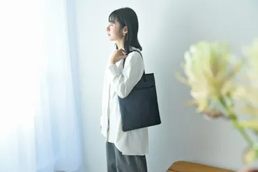 サブバッグはどんなシーンで活躍する？機能性とデザイン性を両立したおすすめアイテムをご紹介！ (？)読者アンケートから生まれた理想のサブバッグ、機能性とデザイン性を両立