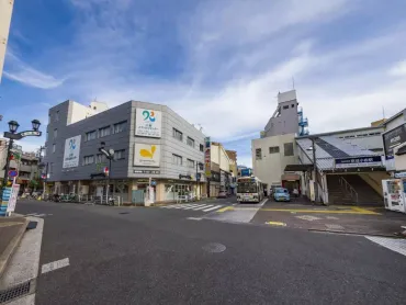 京成小岩駅ってどんな街？都心へのアクセス、生活環境、子育て事情を徹底解説！京成小岩駅：アクセス、買い物、子育て、住みやすさ