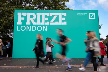 アートフェア『フリーズ』の現在地と未来予想図？フリーズ・ロンドン、ニューヨークの現状と課題