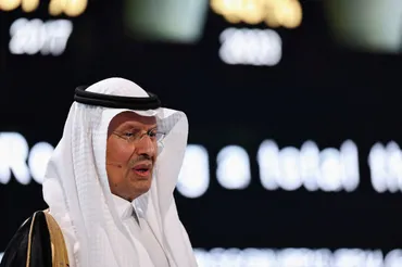 サウジとOPECプラスが協議、トランプ氏の値下げ要求受け=関係筋