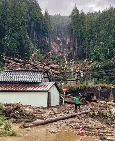 奥能登豪雨〉復興半ば、また崩落 本社記者ルポ 輪島・町野 目前で地滑り「もうダメか」