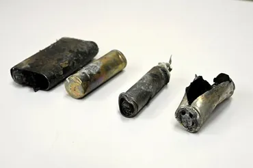 リチウムイオン電池火災、原因と対策を徹底解説！安全な夏を過ごすために？福岡市のごみ処理施設での火災事例から学ぶ、リチウムイオン電池の危険性と安全対策