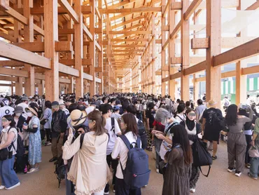 現地ルポ】閉幕まで折り返し!熱中症で救急搬送続出でも、灼熱の「大阪万博」を楽しむ秘訣とは(FRIDAYデジタル)