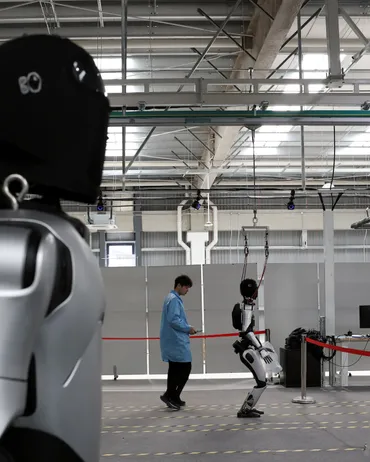 焦点:中国、AI搭載の人型ロボットで目指す「新・産業革命」