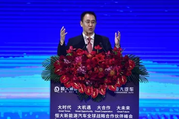 恒大集団・許家印会長に中国当局が「強制措置」 偽装離婚容疑も発覚し、破綻処理が加速する見通し 