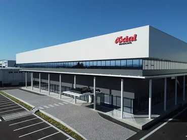 新本社 竣工のお知らせ