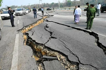 ミャンマーの断層破壊200キロ超 200年地震なかった「空白域」：朝日新聞デジタル