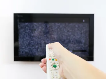 ハイセンスのテレビは壊れやすい？品質の真相と、購入前に試せる裏技【2025年版】 