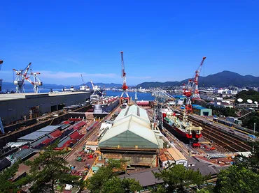 広島県呉市観光「歴史の見える丘」と「両城の200階段」 