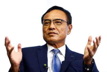 サントリーHD、新浪氏が会長辞任 購入したサプリメントを警察が捜査